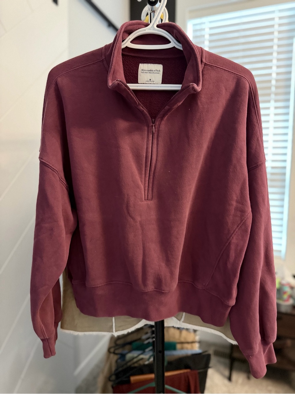 Abercrombie & Fitch | Quarter-Zip Sweatshirt Maroon | M